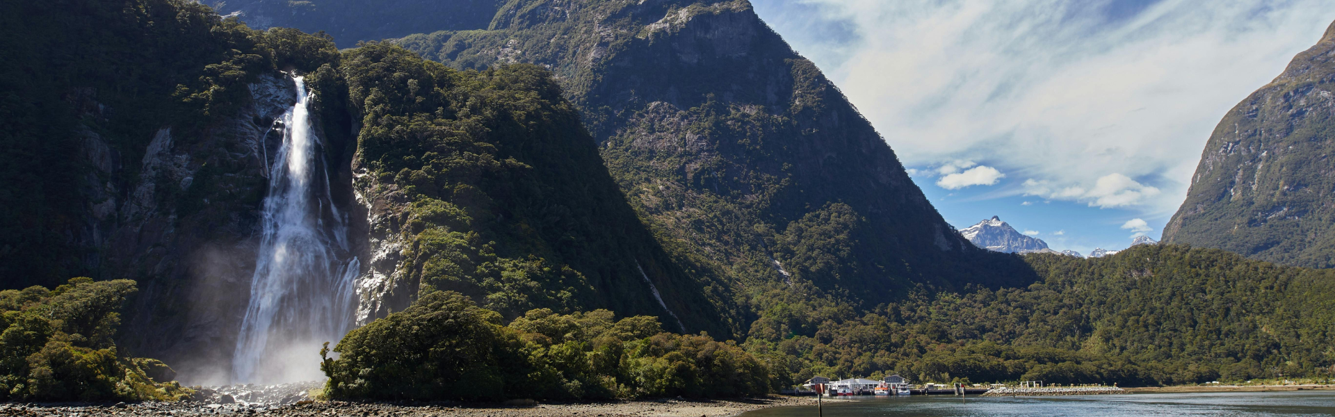 How to Travel to Milford Sound in the Most Luxurious Way